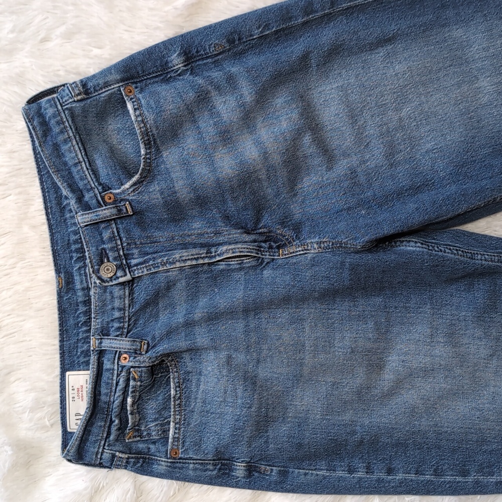 Gap Loose Fit High Rise Frayed Hem Blue Denim Crop Jeans Size 29 - Picture 2 of 13